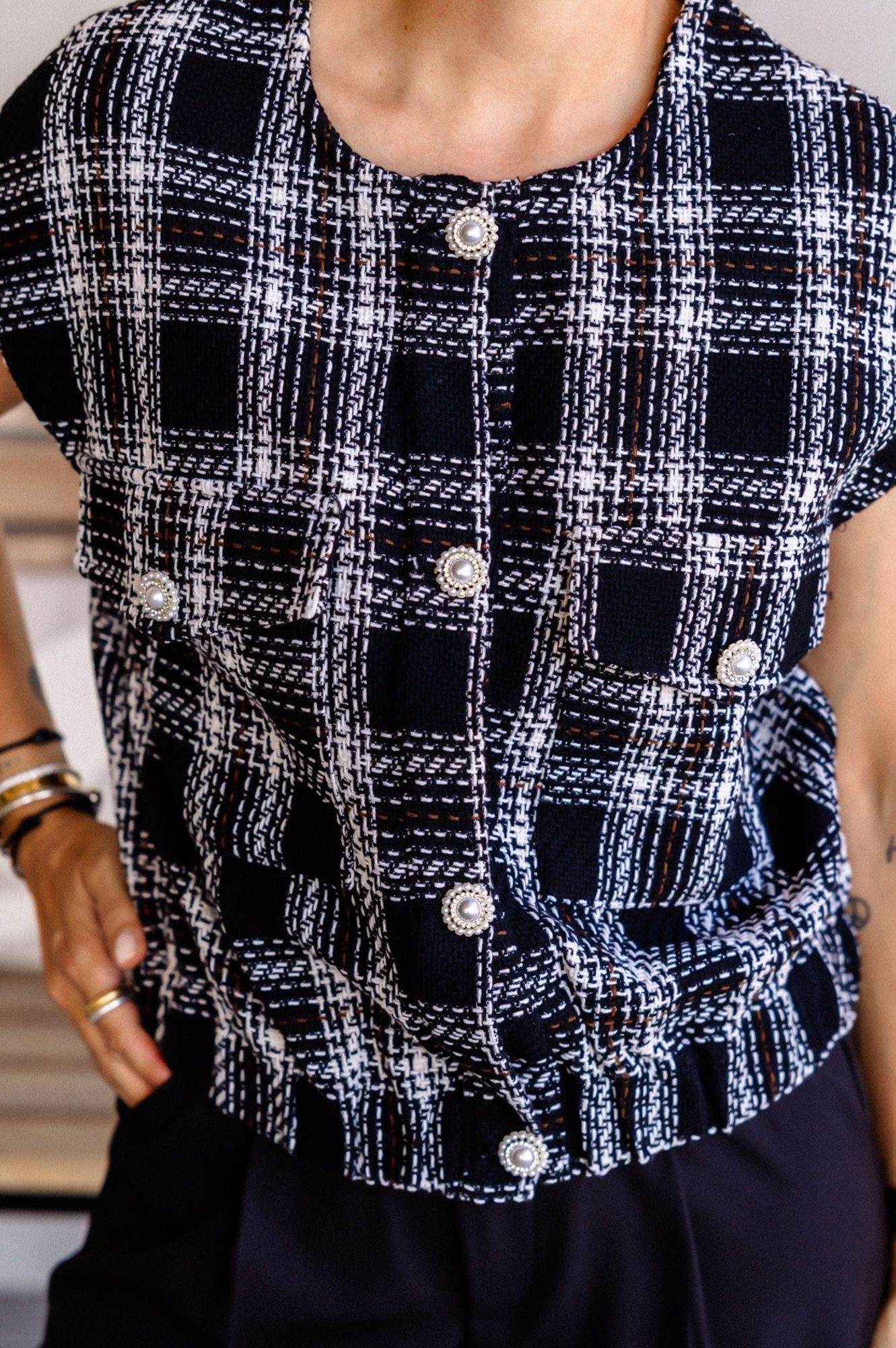 Sisters Point Vest Geri-VE1 details