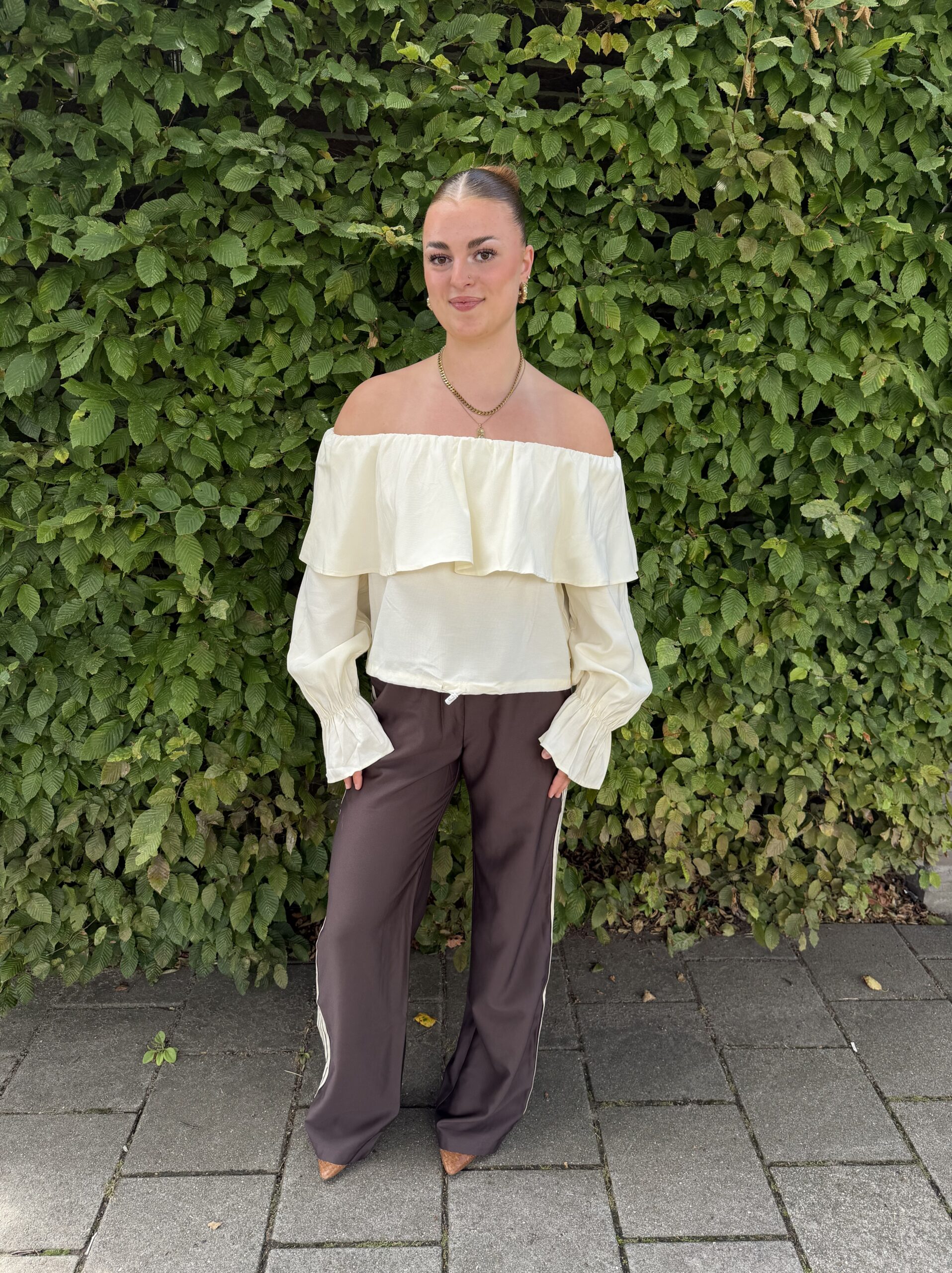 Harper & Yve Blouse Fynn gecomineerd met broek Hana