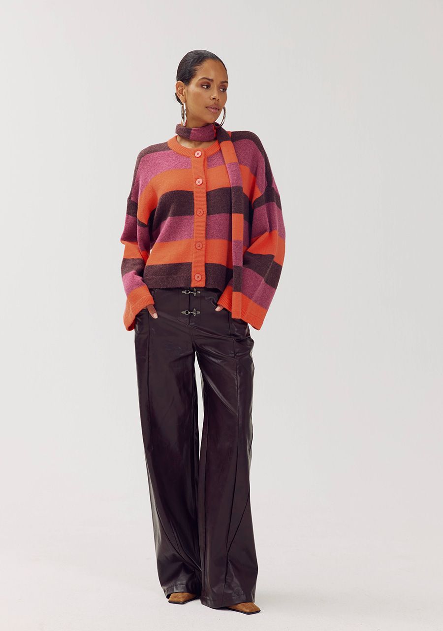 Harper & Yve Vest Indy AW6W800 hele outfit op model