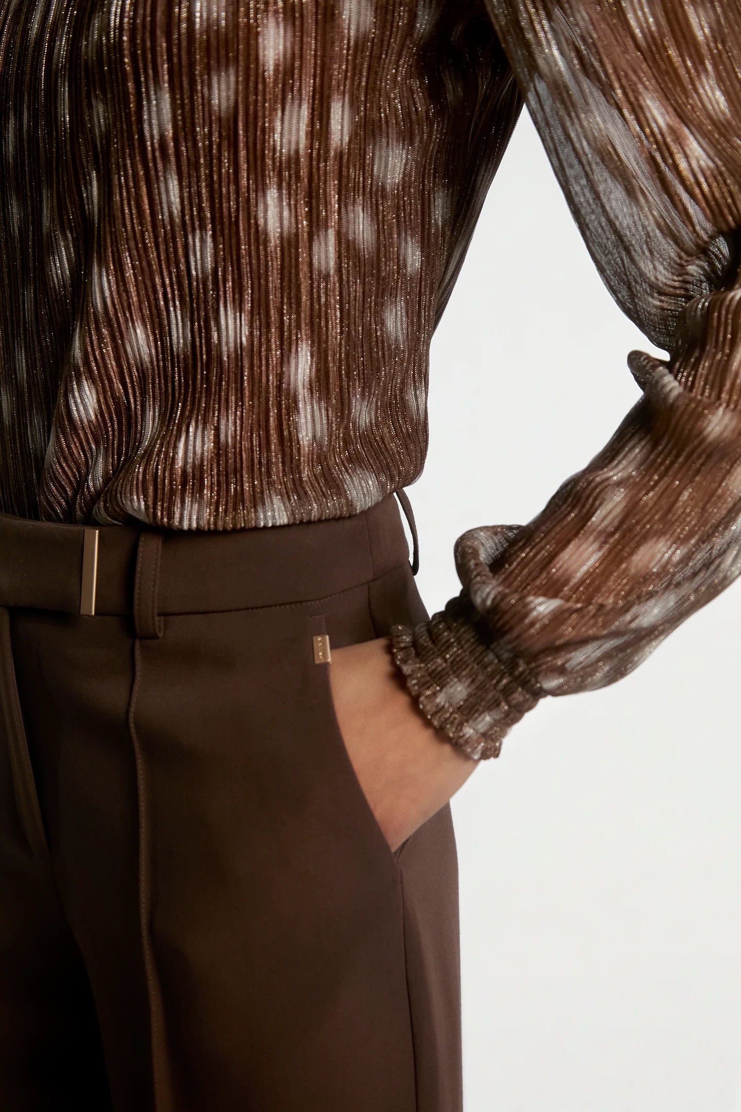 Aaiko Chantalle broek donker bruin details