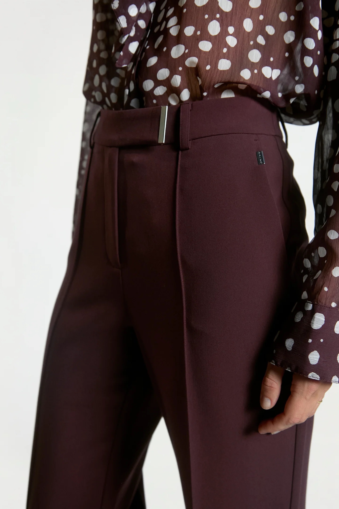 Aaiko Janesse blouse bordeaux details chantalle broek