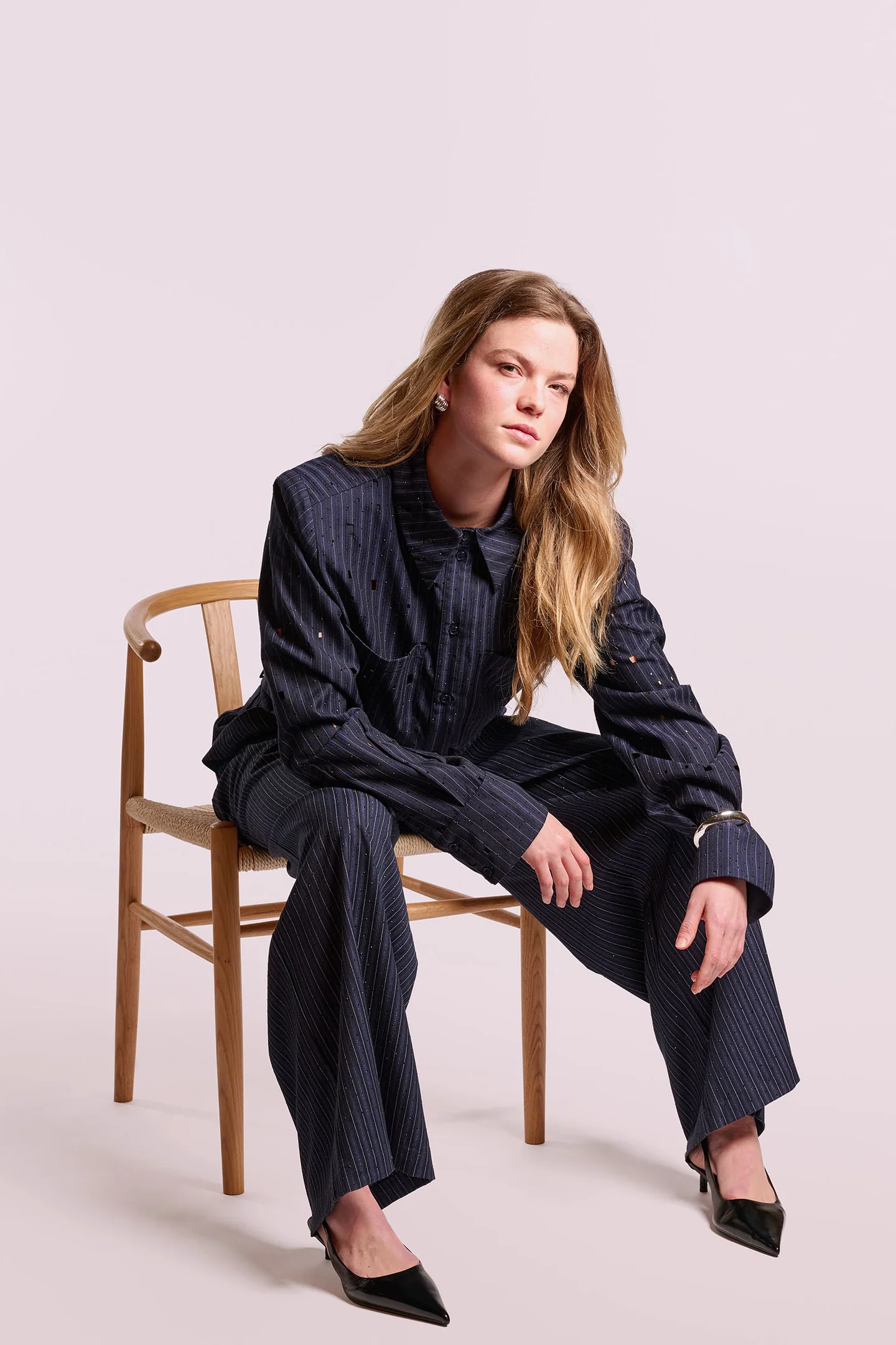 Aaiko Mirari broek donkerblauw model foto
