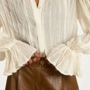Aaiko Sien blouse crème details mouwen