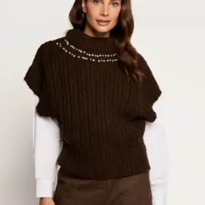 Freebird Kalista Parel Pull - Dark Chocolate model foto