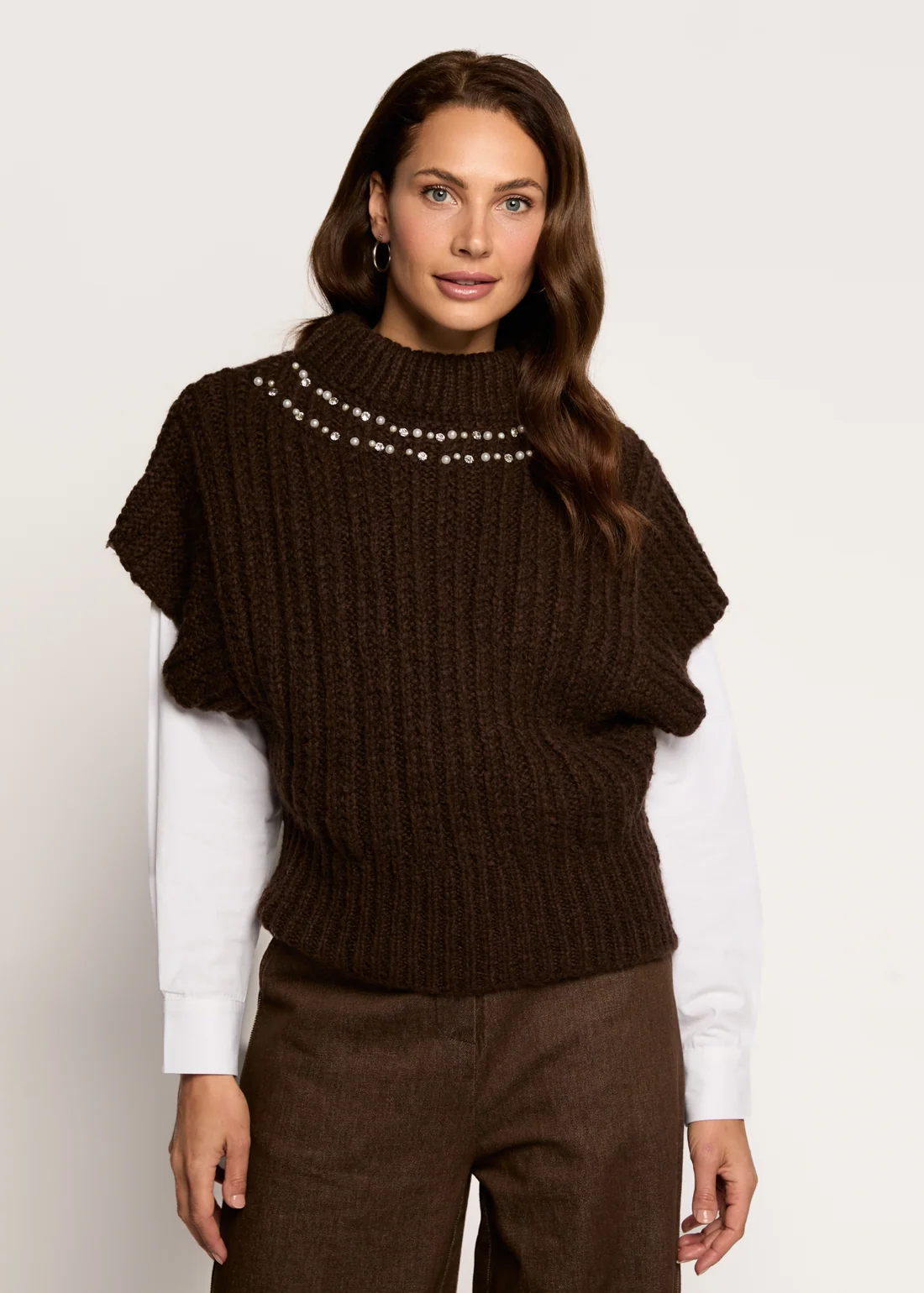 Freebird Kalista Parel Pull - Dark Chocolate model foto